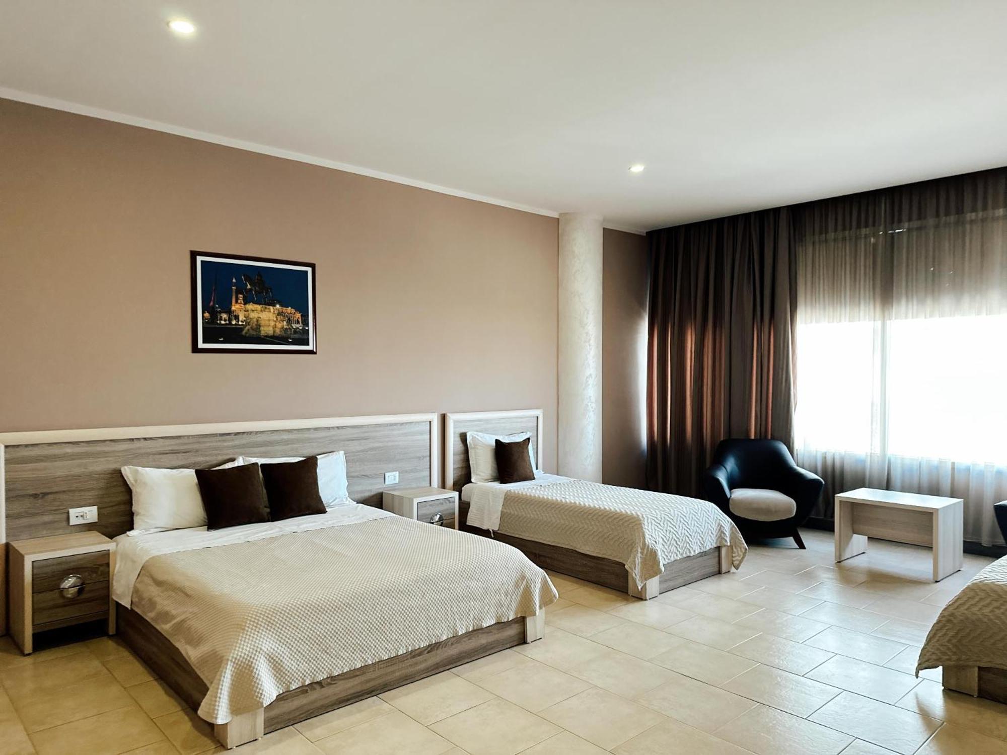 Hotel Terminal Tirana Bregu i Lumit Ngoại thất bức ảnh